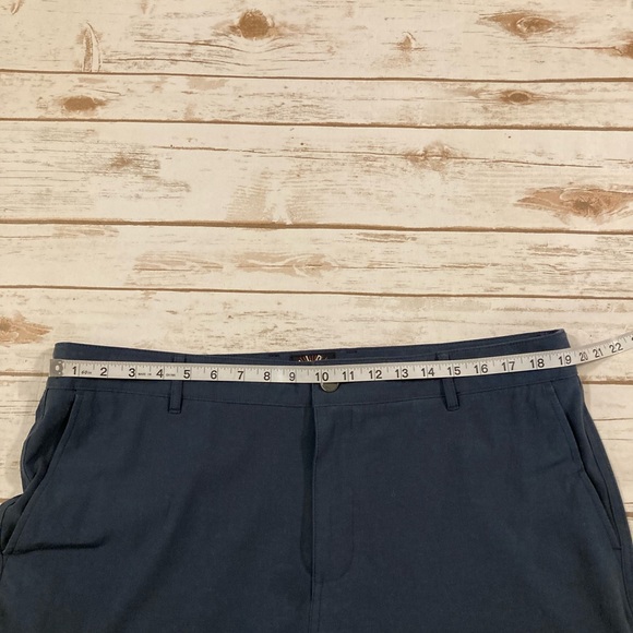 Faherty Men’s Blue Nights All Day™ Short 2.0 (9") Size 38 - Picture 3 of 13